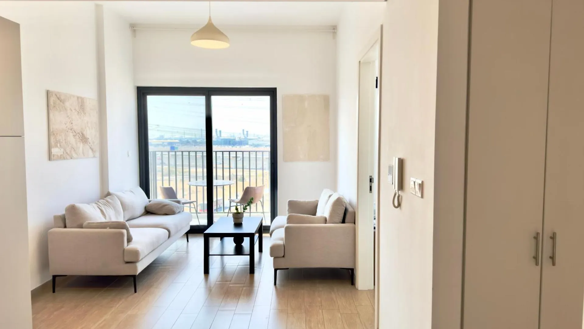 Dubai Starts Here With Amazing Apartment With Walking Distance To Metro 0*,