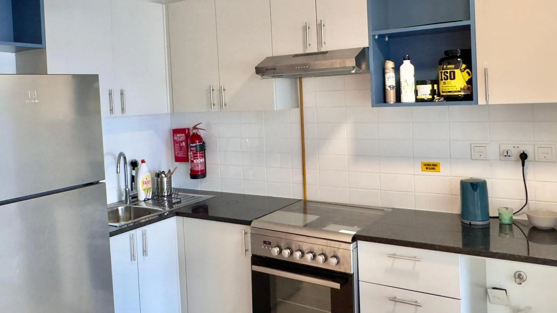 Dubai Starts Here With Amazing Apartment With Walking Distance To Metro